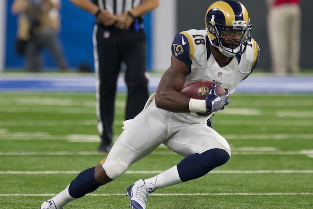 DETROIT, MI - OCTOBER 16: Wide receiver Kenny Britt #18 of the Los Angeles Rams runs with the football during an NFL game against the Detroit Lions at Ford Field on October 16, 2016 in Detroit, Michigan. The Lions defeated the Rams 31-28. (Photo by Dave Reginek/Getty Images)