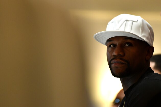 LONDON, ENGLAND - MARCH 07:  Floyd Mayweather JR speaks during a Frank Warren and Floyd Mayweather JR Press Conference at The Savoy Hotel on March 7, 2017 in London, England.  (Photo by Dan Mullan/Getty Images)