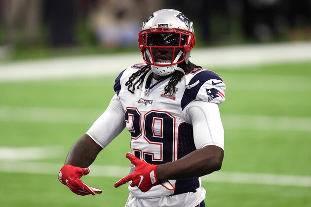 HOUSTON, TX - FEBRUARY 05: LeGarrette Blount #29 of the New England Patriots warms up prior to Super Bowl 51 against the Atlanta Falcons at NRG Stadium on February 5, 2017 in Houston, Texas.  (Photo by Patrick Smith/Getty Images)