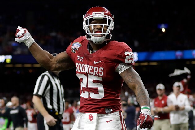 NEW ORLEANS, LA - JANUARY 02:  Joe Mixon #25 of the Oklahoma Sooners reacts after scoring a touchdown against the Auburn Tigers during the Allstate Sugar Bowl at the Mercedes-Benz Superdome on January 2, 2017 in New Orleans, Louisiana.  (Photo by Sean Gardner/Getty Images)