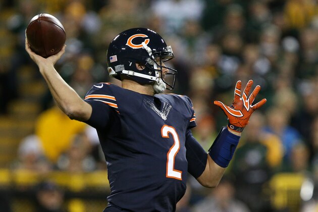 GREENBAY, WI - OCTOBER 20: Quarterback Brian Hoyer #2 of the Chicago Bears passes the ball against the Green Bay Packers in the first quarter at Lambeau Field on October 20, 2016 in Green Bay, Wisconsin. (Photo by Dylan Buell/Getty Images)