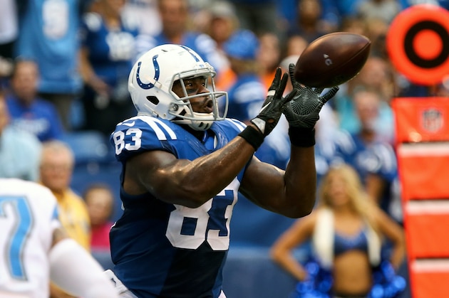 INDIANAPOLIS, IN - SEPTEMBER 11:  Dwayne Allen #83 of the Indianapolis Colts makes a catch in the third quarter against the Detroit Lions at Lucas Oil Stadium on September 11, 2016 in Indianapolis, Indiana. (Photo by Dylan Buell/Getty Images)