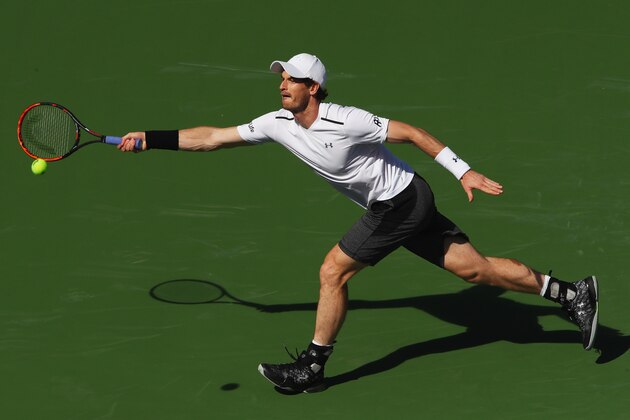 INDIAN WELLS, CA - MARCH 07:  Andy Murray of Great Britain plays a forehand during a practice session on day two of the BNP Paribas Open  at Indian Wells Tennis Garden on March 7, 2017 in Indian Wells, California.  (Photo by Clive Brunskill/Getty Images)