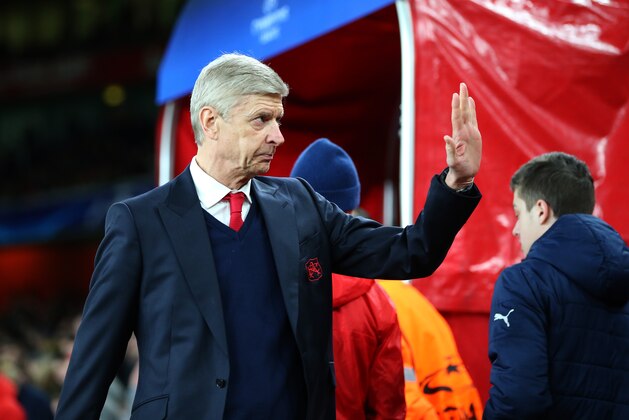 LONDON, ENGLAND - MARCH 07: Arsene Wenger manager of Arsenal waves during the UEFA Champions League Round of 16 second leg match between Arsenal FC and FC Bayern Muenchen at Emirates Stadium on March 7, 2017 in London, United Kingdom. (Photo by Catherine Ivill - AMA/Getty Images)