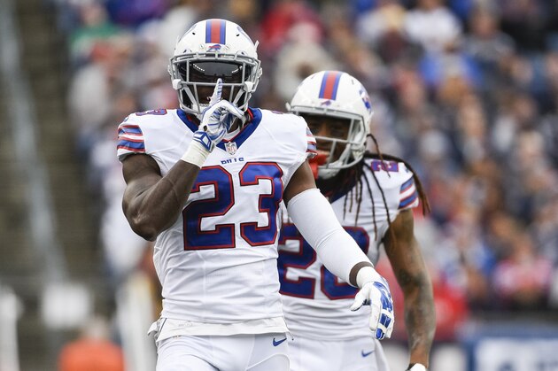 FOXBORO, MA - OCTOBER 2:  Aaron Williams #23 of the Buffalo Bills celebrates after breaking up a pass in the fourth quarter against the New England Patriots at Gillette Stadium on October 2, 2016 in Foxboro, Massachusetts.  (Photo by Kevin Sabitus/Getty Images)