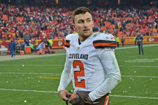 KANSAS CITY, MO - DECEMBER 27:  Quarterback Johnny Manziel #2 of the Cleveland Browns walks off the field, after losing to the Kansas City Chiefs on December 27, 2015 at Arrowhead Stadium in Kansas City, Missouri.  (Photo by Peter G. Aiken/Getty Images)