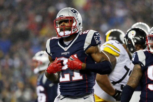 FOXBORO, MA - JANUARY 22: Malcolm Butler #21 of the New England Patriots reacts against the New England Patriots during the first quarter in the AFC Championship Game at Gillette Stadium on January 22, 2017 in Foxboro, Massachusetts.  (Photo by Elsa/Getty Images)