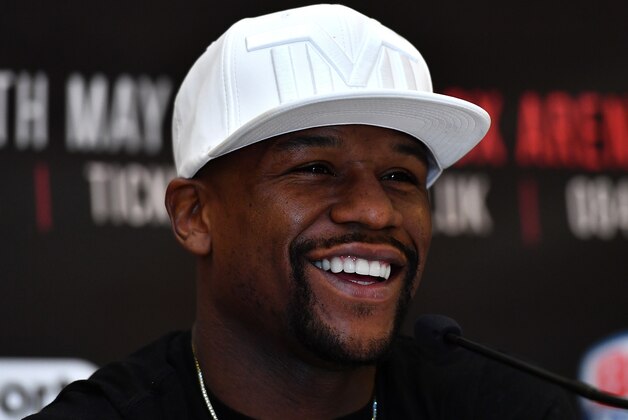 LONDON, ENGLAND - MARCH 07:  Floyd Mayweather JR speaks during a Frank Warren and Floyd Mayweather JR Press Conference at The Savoy Hotel on March 7, 2017 in London, England.  (Photo by Dan Mullan/Getty Images)