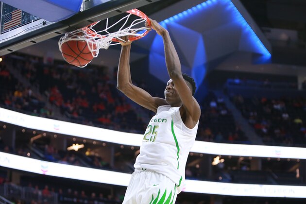LAS VEGAS, NV - MARCH 09:  Chris Boucher #25 of the Oregon Ducks handles the easy two handed dunk against Arizona State Sun Devils during a quarterfinal game of the Pac-12 Basketball Tournament at T-Mobile Arena on March 9, 2017 in Las Vegas, Nevada. Oregon won 80-57  (Photo by Leon Bennett/Getty Images)