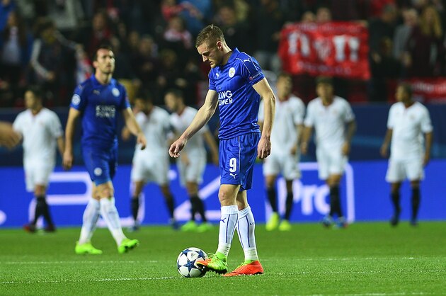 Leicester City's forward Jamie Vardy looks at the ball after a goal by Sevilla during the UEFA Champions League round of 16 second leg football match Sevilla FC vs Leicester City at the Ramon Sanchez Pizjuan stadium in Sevilla on February 22, 2017. / AFP / CRISTINA QUICLER        (Photo credit should read CRISTINA QUICLER/AFP/Getty Images)