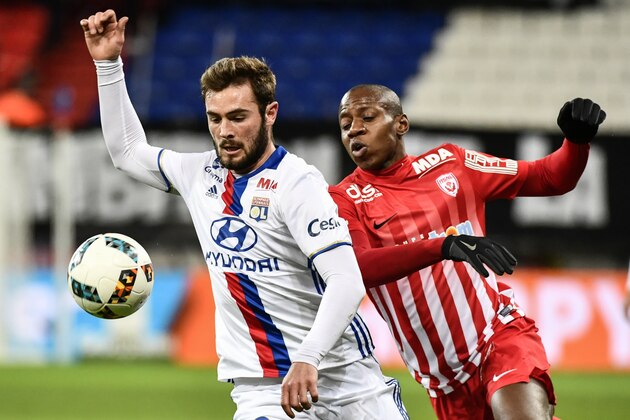 Nancy's French forward Junior Dale (R) vies with Lyon's French midfielder Lucas Tousart (L) during the French Ligue 1 football match between Olympique Lyonnais (OL) and Nancy (ASNL)  on February 8, 2017, at the Parc Olympique Lyonnais stadium in Decines-Charpieu, central-eastern France.  / AFP / JEFF PACHOUD        (Photo credit should read JEFF PACHOUD/AFP/Getty Images)