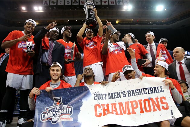 HARTFORD, CT - MARCH 11: The Southern Methodist Mustangs celebrate after defeating the Cincinnati Bearcats 71-56 during the championship game of the AAC Basketball Tournament at the XL Center on March 11, 2017 in Hartford, Connecticut. (Photo by Maddie Meyer/Getty Images)