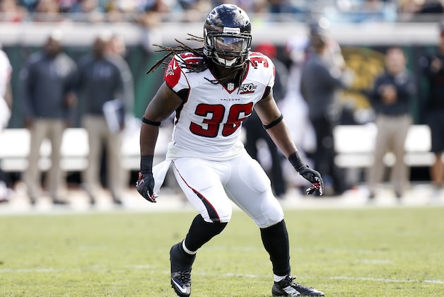 JACKSONVILLE, FL - DECEMBER 20: Safety Kemal Ishmael #36 of the Atlanta Falcons during the game against the Jacksonville Jaguars at EverBank Field on December 20, 2015 in Jacksonville, Florida. The Falcons defeated the Jaguars 23-17. (Photo by Don Juan Moore/Getty Images)