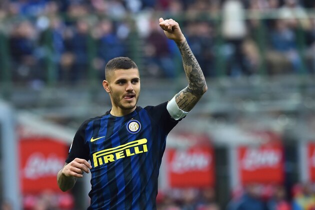 Inter Milan's forward from Argentina Mauro Icardi gestures during the Italian Serie A football match Inter Milan vs Atalanta at 'San Siro' Stadium in Milan on March 12, 2017.  / AFP PHOTO / GIUSEPPE CACACE        (Photo credit should read GIUSEPPE CACACE/AFP/Getty Images)