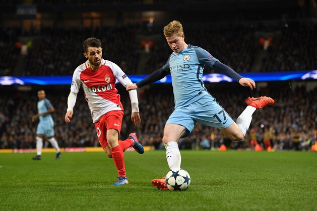 MANCHESTER, ENGLAND - FEBRUARY 21: Kevin De Bruyne of City in action during the UEFA Champions League Round of 16 first leg match between Manchester City FC and AS Monaco at Etihad Stadium on February 21, 2017 in Manchester, United Kingdom. (Photo by Stu Forster/Getty Images) MANCHESTER, ENGLAND - FEBRUARY 21: Kevin De Bruyne of City in action during the UEFA Champions League Round of 16 first leg match between Manchester City FC and AS Monaco at Etihad Stadium on February 21, 2017 in Manchester, United Kingdom. (Photo by Stu Forster/Getty Images)