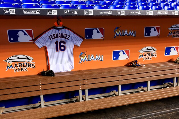 MIAMI, FL - SEPTEMBER 26: A jersey hangs in the New York Mets dugout in honor of late Miami Marlins pitcher Jose Fernandez before the game against the Miami Marlins at Marlins Park on September 26, 2016 in Miami, Florida. (Photo by Rob Foldy/Getty Images)