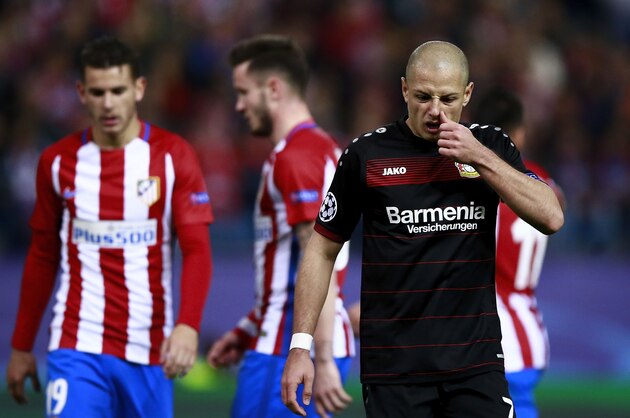 MADRID, SPAIN - MARCH 15:  Javier Hernandez alias Chicharito of Bayer Leverkusen reacts during the UEFA Champions League Round of 16 second leg match between Club Atletico de Madrid and Bayer Leverkusen at Vicente Calderon Stadium on March 15, 2017 in Madrid, Spain.  (Photo by Gonzalo Arroyo Moreno/Getty Images)
