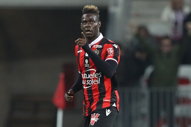 Nice's Italian forward Mario Balotelli celebrates after scoring a goal  during the French L1 football match Nice (OGCN) vs Caen (SMC) on March 10, 2017 at the Allianz Riviera stadium in Nice, southeastern France. / AFP PHOTO / VALERY HACHE        (Photo credit should read VALERY HACHE/AFP/Getty Images)