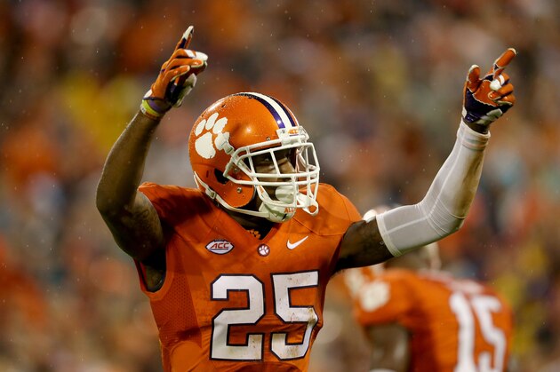 CLEMSON, SC - OCTOBER 03:  Cordrea Tankersley #25 of the Clemson Tigers reacts after a play against the Notre Dame Fighting Irish during their game at Clemson Memorial Stadium on October 3, 2015 in Clemson, South Carolina.  (Photo by Streeter Lecka/Getty Images)