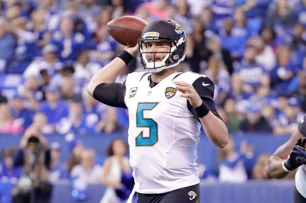 INDIANAPOLIS, IN - JANUARY 01:  Blake Bortles  #5 of the Jacksonville Jaguars throws a pass durling the game against the Indianapolis Colts  at Lucas Oil Stadium on January 1, 2017 in Indianapolis, Indiana.  (Photo by Andy Lyons/Getty Images)