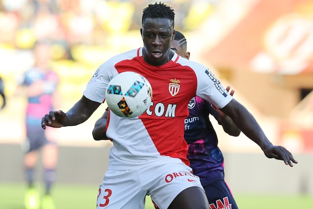 Monaco's French defender Benjamin Mendy (front) vies with Bordeaux's Brazilian forward Malcom during the French L1 football match Monaco (ASM) vs Bordeaux (GB) on March 11, 2017 at the 'Louis II Stadium' in Monaco.   / AFP PHOTO / VALERY HACHE        (Photo credit should read VALERY HACHE/AFP/Getty Images)