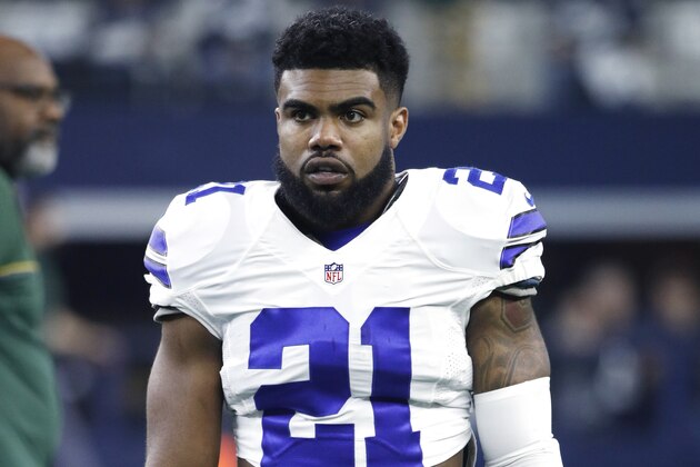 ARLINGTON, TX - JANUARY 15: Ezekiel Elliott #21 of the Dallas Cowboys looks on before the NFC Divisional Playoff game against the Green Bay Packers at AT&T Stadium on January 15, 2017 in Arlington, Texas. The Packers defeated the Cowboys 34-31. (Photo by Joe Robbins/Getty Images)