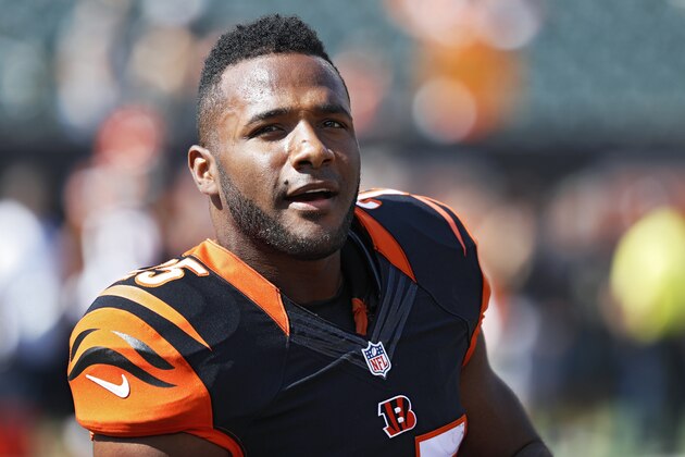 CINCINNATI, OH - SEPTEMBER 25: Giovani Bernard #25 of the Cincinnati Bengals looks on against the Denver Broncos during the game at Paul Brown Stadium on September 25, 2016 in Cincinnati, Ohio. The Broncos defeated the Bengals 29-17. (Photo by Joe Robbins/Getty Images)