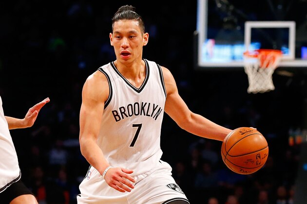 BROOKLYN, NY - MARCH 19:  (NEW YORK DAILIES OUT)    Jeremy Lin #7 of the Brooklyn Nets in action against the Dallas Mavericks at Barclays Center on March 19, 2017 in the Brooklyn borough of New York City.  The Mavs defeated the Nets 111-104. NOTE TO USER: User expressly acknowledges and agrees that, by downloading and/or using this photograph, user is consenting to the terms and conditions of the Getty Images License Agreement.  (Photo by Jim McIsaac/Getty Images)
