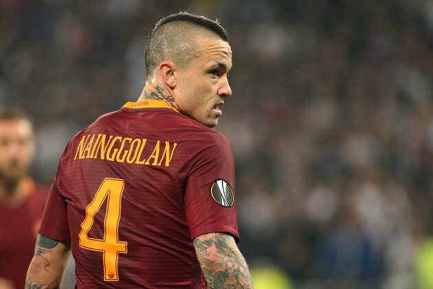LYON, FRANCE - MARCH 9: Radja Nainggolan of AS Roma looks on during the UEFA Europa League Round of 16 first leg match between Olympique Lyonnais (OL) and AS Roma at Parc OL on March 9, 2017 in Lyon, France. (Photo by Jean Catuffe/Getty Images)