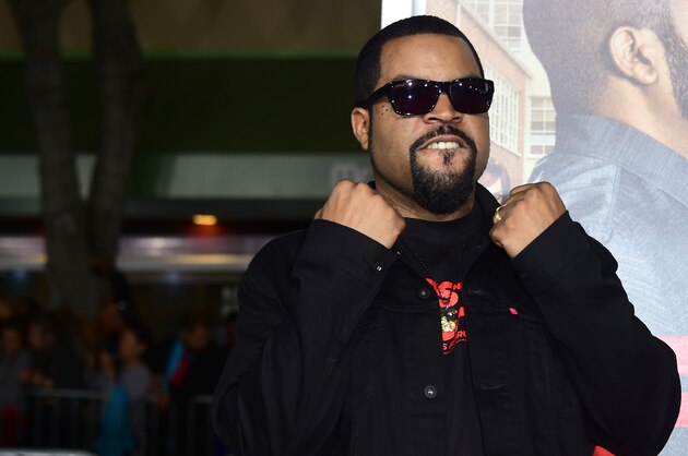 Actor Ice Cube strikes a pose on arrival for the world premiere of the film 'Fist Fight' in Los Angeles, California on February 13, 2017. / AFP / Frederic J. Brown        (Photo credit should read FREDERIC J. BROWN/AFP/Getty Images)