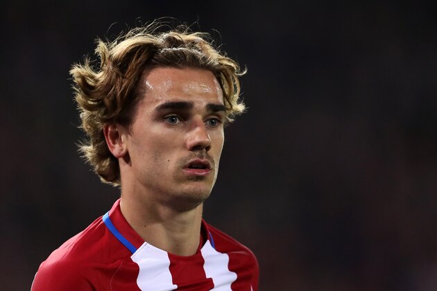 MADRID, SPAIN - MARCH 15: Antoine Griezmann of Club Atletico de Madrid looks on during the UEFA Champions League Round of 16 second leg match between Club Atletico de Madrid and Bayer Leverkusen at Vicente Calderon Stadium on March 15, 2017 in Madrid, Spain. (Photo by Chris Brunskill Ltd/Getty Images)