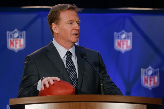 HOUSTON, TX - FEBRUARY 06:  NFL Commissioner Roger Goodell addresses the media at the Super Bowl Winner and MVP press conference on February 6, 2017 in Houston, Texas.  (Photo by Bob Levey/Getty Images)