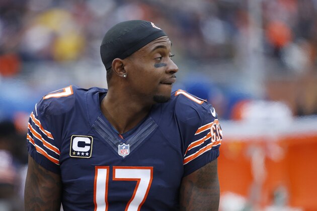 CHICAGO, IL - DECEMBER 24: Alshon Jeffery #17 of the Chicago Bears looks on during the game against the Washington Redskins at Soldier Field on December 24, 2016 in Chicago, Illinois. Washington defeated Chicago 41-21. (Photo by Joe Robbins/Getty Images)