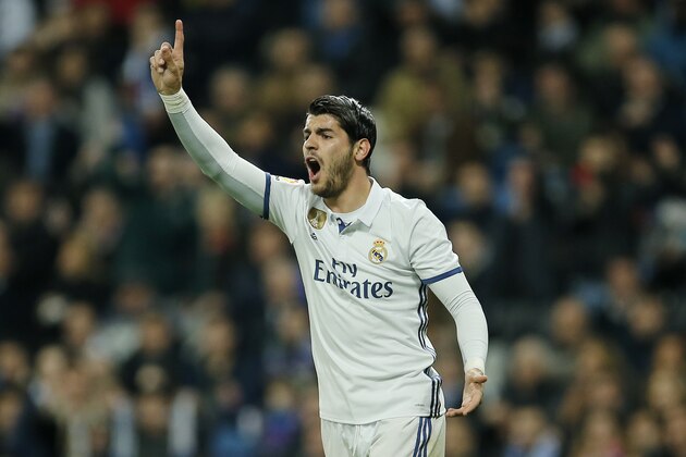 Real Madrid’s Alvaro Morata protests during a Spanish La Liga soccer match between Real Madrid and Las Palmas at the Santiago Bernabeu stadium in Madrid, Spain, Wednesday March 1, 2017. (AP Photo/Paul White) Real Madrid’s Alvaro Morata protests during a Spanish La Liga soccer match between Real Madrid and Las Palmas at the Santiago Bernabeu stadium in Madrid, Spain, Wednesday March 1, 2017. (AP Photo/Paul White)