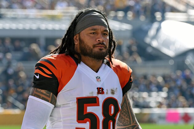 PITTSBURGH, PA - NOVEMBER 1:  Linebacker Rey Maualuga #58 of the Cincinnati Bengals looks on from the sideline during a game against the Pittsburgh Steelers at Heinz Field on November 1, 2015 in Pittsburgh, Pennsylvania.  The Bengals defeated the Steelers 16-10. (Photo by George  Gojkovich/Getty Images)