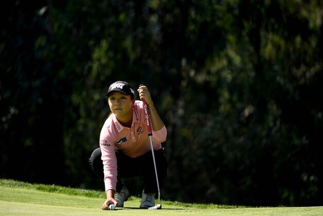 CARLSBAD, CA - MARCH 23: Lydia Ko of New Zealand lines up putt on the first hole during the First Round of the KIA Classic at the Park Hyatt Aviara Resort on March 23, 2017 in Carlsbad, California. (Photo by Donald Miralle/Getty Images)