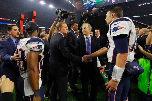 HOUSTON, TX - FEBRUARY 05: Tom Brady #12 of the New England Patriots shakes hands with NFL Commissioner Roger Goodell after the Patriots defeat the Atlanta Falcons 34-28 in Super Bowl 51 at NRG Stadium on February 5, 2017 in Houston, Texas.  (Photo by Kevin C. Cox/Getty Images)