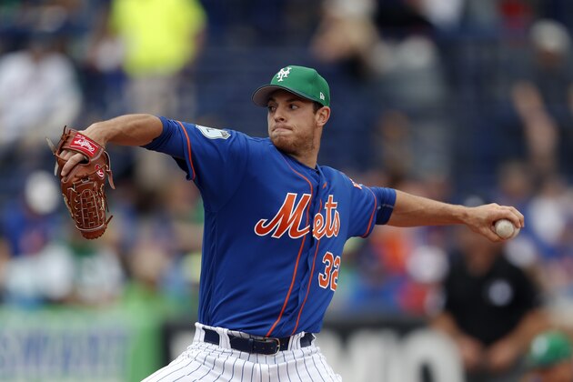 New York Mets starting pitcher Steven Matz (32) works in the second inning of a a spring training baseball game against the St. Louis Cardinals Friday, March 17, 2017, in Port St. Lucie, Fla. (AP Photo/John Bazemore)