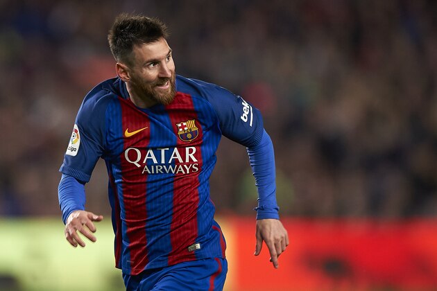 BARCELONA, SPAIN - MARCH 19:  Lionel Messi of Barcelona looks on during the La Liga match between FC Barcelona and Valencia CF at Camp Nou Stadium on March 19, 2017 in Barcelona, Spain.  (Photo by fotopress/Getty Images)