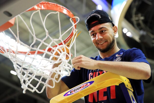 SAN JOSE, CA - MARCH 25:  Nigel Williams-Goss #5 of the Gonzaga Bulldogs cuts down the net after their 83 to 59 win over the Xavier Musketeers during the 2017 NCAA Men's Basketball Tournament West Regional at SAP Center on March 25, 2017 in San Jose, California.  (Photo by Ezra Shaw/Getty Images)