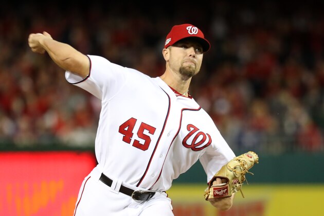 WASHINGTON, DC - OCTOBER 13: Blake Treinen #45 of the Washington Nationals works against the Los Angeles Dodgers in the seventh inning against the Los Angeles Dodgers during game five of the National League Division Series at Nationals Park on October 13, 2016 in Washington, DC. (Photo by Rob Carr/Getty Images)