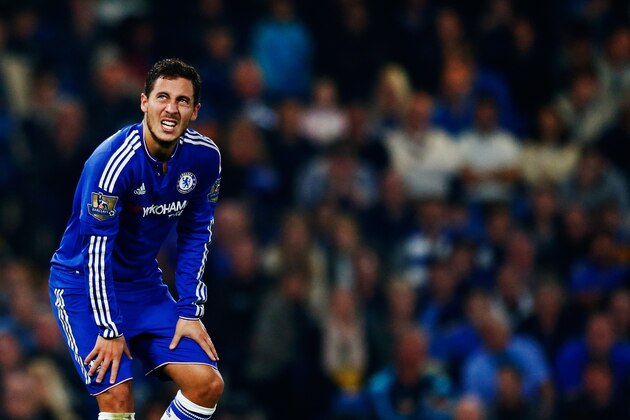 LONDON, ENGLAND - OCTOBER 03:  Eden Hazard of Chelsea shows his dejection after conceding the third goal to Southampton during the Barclays Premier League match between Chelsea and Southampton at Stamford Bridge on October 3, 2015 in London, United Kingdom.  (Photo by Julian Finney/Getty Images)