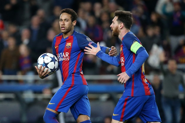 BARCELONA, SPAIN - MARCH 8: Neymar Jr of FC Barcelona celebrates the 5th goal on a penalty kick with Lionel Messi during  the UEFA Champions League Round of 16 second leg match between FC Barcelona and Paris Saint-Germain (PSG) at Camp Nou on March 8, 2017 in Barcelona, Spain. (Photo by Jean Catuffe/Getty Images)