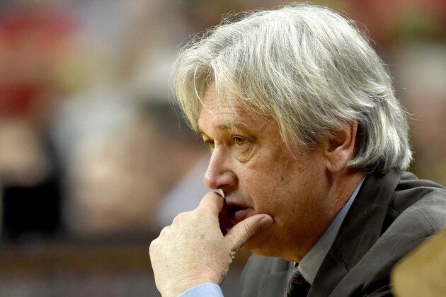 LAS VEGAS, NV - FEBRUARY 01:  Head coach Craig Neal of the New Mexico Lobos looks on during his team's game against the UNLV Rebels at the Thomas & Mack Center on February 1, 2017 in Las Vegas, Nevada. New Mexico won 80-77.  (Photo by Ethan Miller/Getty Images)