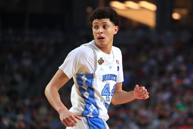 GLENDALE, AZ - APRIL 01: Justin Jackson #44 of the North Carolina Tar Heels looks on in the second half against the Oregon Ducks during the 2017 NCAA Men's Final Four Semifinal at University of Phoenix Stadium on April 1, 2017 in Glendale, Arizona.  (Photo by Ronald Martinez/Getty Images)