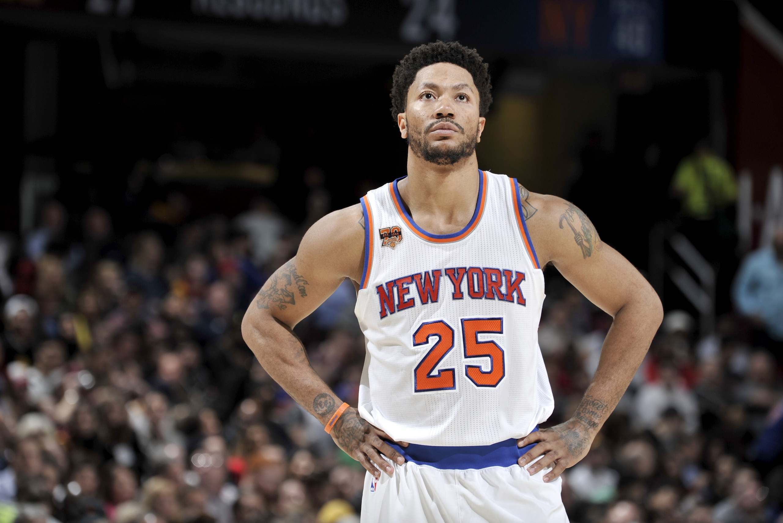 CLEVELAND, OH - FEBRUARY 23:  Derrick Rose #25 of the New York Knicks looks on during the game against the Cleveland Cavaliers on February 23, 2017 at Quicken Loans Arena in Cleveland, Ohio. NOTE TO USER: User expressly acknowledges and agrees that, by downloading and/or using this Photograph, user is consenting to the terms and conditions of the Getty Images License Agreement. Mandatory Copyright Notice: Copyright 2017 NBAE (Photo by David Liam Kyle/NBAE via Getty Images)