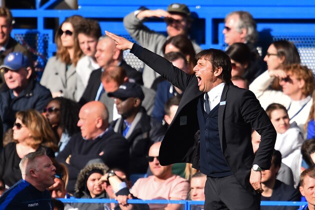 Chelsea's Italian head coach Antonio Conte gestures on the touchline during the English Premier League football match between Chelsea and Crystal Palace at Stamford Bridge in London on April 1, 2017.
Crystal Palace won the game 2-1. / AFP PHOTO / Glyn KIRK / RESTRICTED TO EDITORIAL USE. No use with unauthorized audio, video, data, fixture lists, club/league logos or 'live' services. Online in-match use limited to 75 images, no video emulation. No use in betting, games or single club/league/player publications.  /         (Photo credit should read GLYN KIRK/AFP/Getty Images)