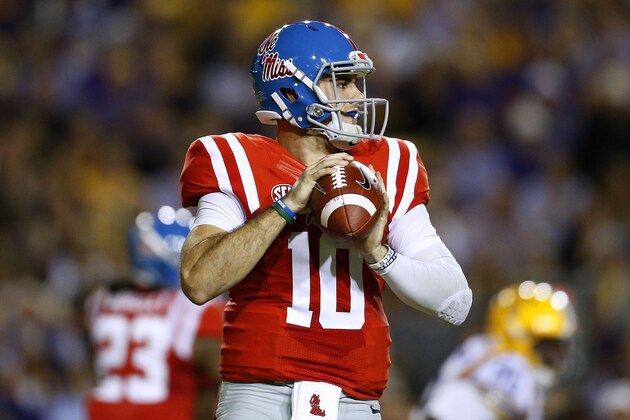 BATON ROUGE, LA - OCTOBER 22:  Chad Kelly #10 of the Mississippi Rebels throws the ball during a game against the LSU Tigers at Tiger Stadium on October 22, 2016 in Baton Rouge, Louisiana.  (Photo by Jonathan Bachman/Getty Images)