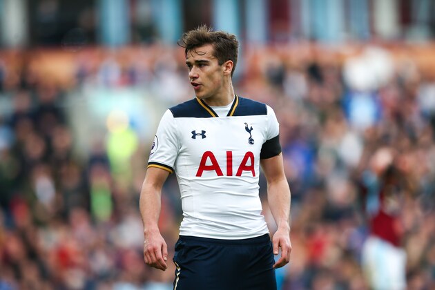 BURNLEY, ENGLAND - APRIL 01: Harry Winks of Tottenham Hotspur during the Premier League match between Burnley and Tottenham Hotspur at Turf Moor on April 1, 2017 in Burnley, England. (Photo by Robbie Jay Barratt - AMA/Getty Images)