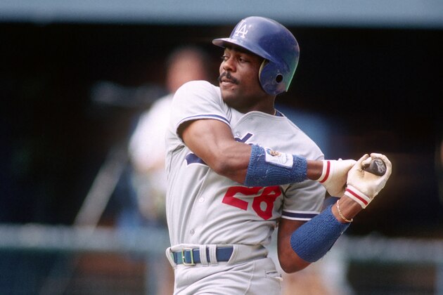 PITTSBURGH - 1987:  Outfielder Pedro Guerrero #28 of the Los Angeles Dodgers bats against the Pittsburgh Pirates at Three Rivers Stadium in 1987 in Pittsburgh, Pennsylvania. (Photo by George Gojkovich/Getty Images)